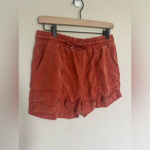 Universal Thread Drawstring Shorts - Medium